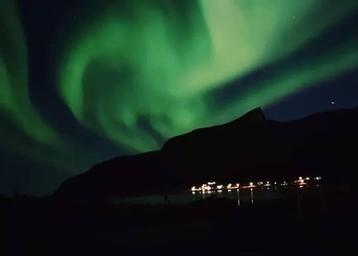 Leilighet I Rorbu Pa Kaldfarnes - Yttersia Senja