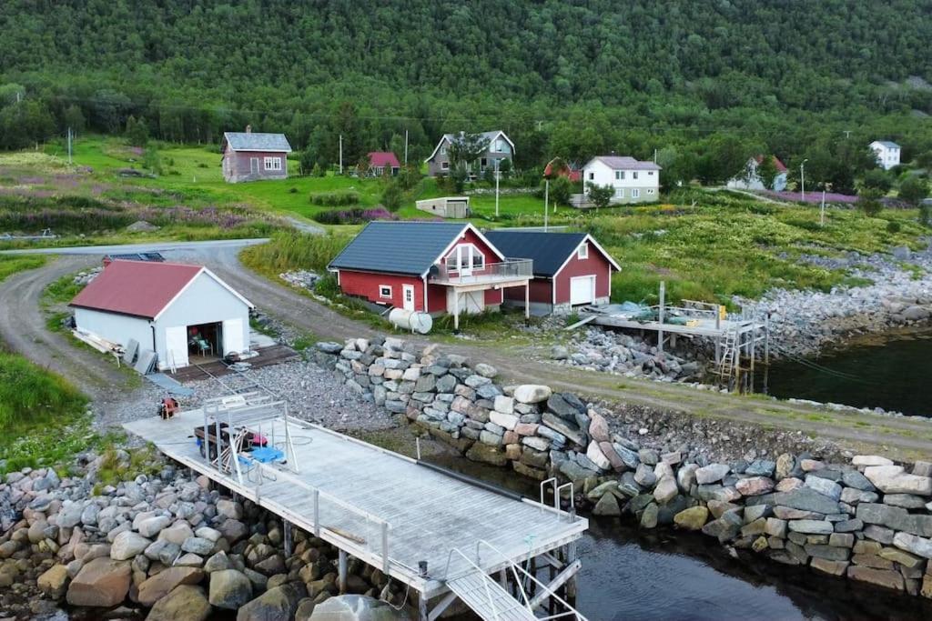 I Rorbu Pa - Yttersia Senja * Kallfarnes