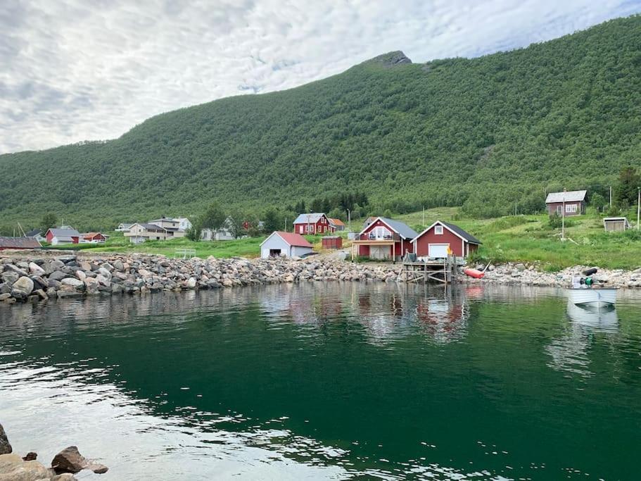 Апартаменты I Rorbu Pa - Yttersia Senja